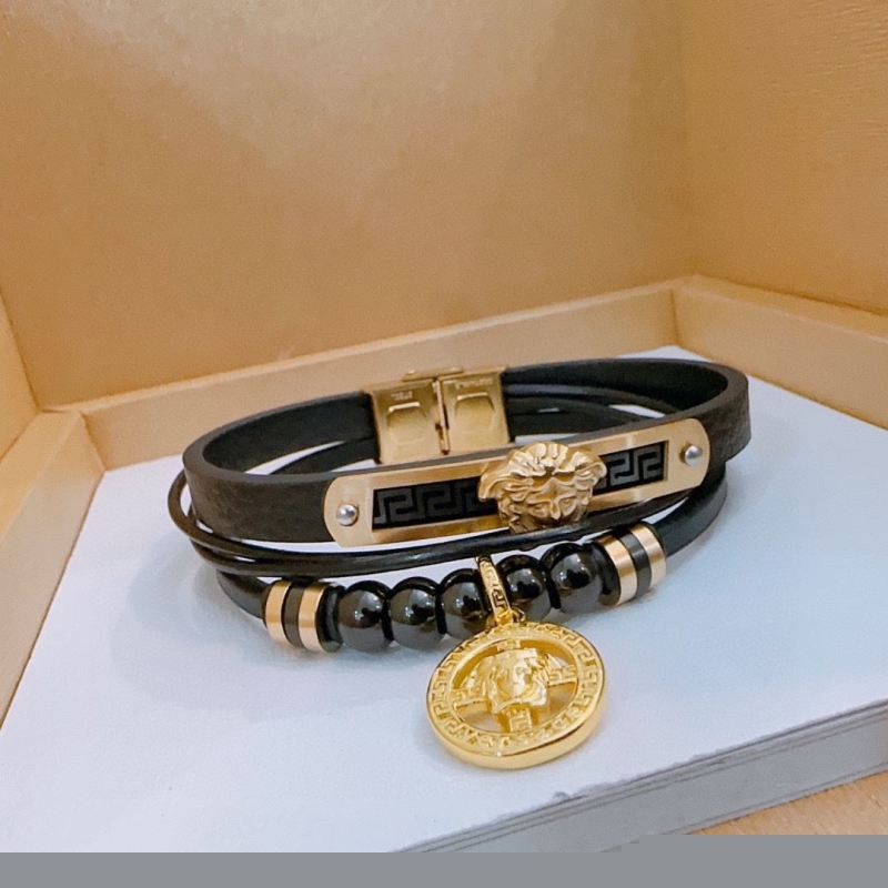 VERSACE